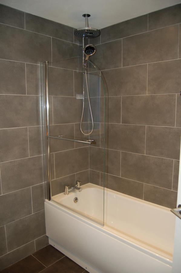 Beautiful, Modern Villa 5 Mins Walk From The Stunning Bay At Trearddur Holyhead Exteriör bild